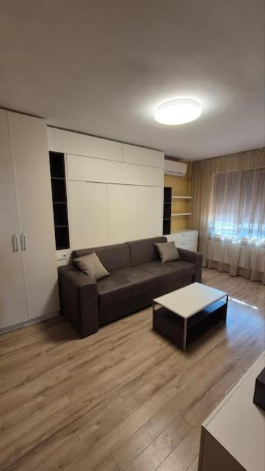 Уютен Двустаен Апартамент Apartment Pleven Bagian luar foto